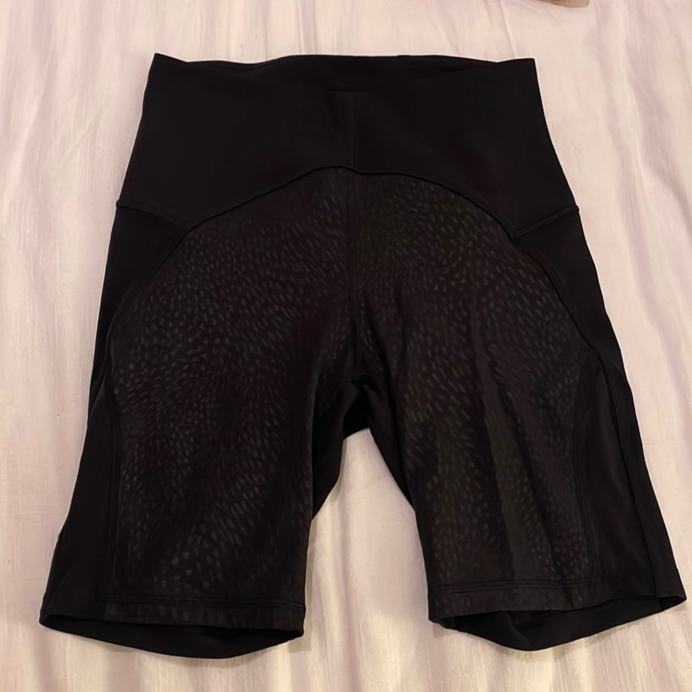 Lululemon NULU shorts